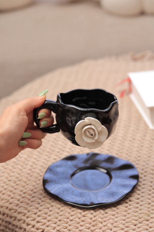 Moon Rose – مج وردة القمر 🌙 🖤