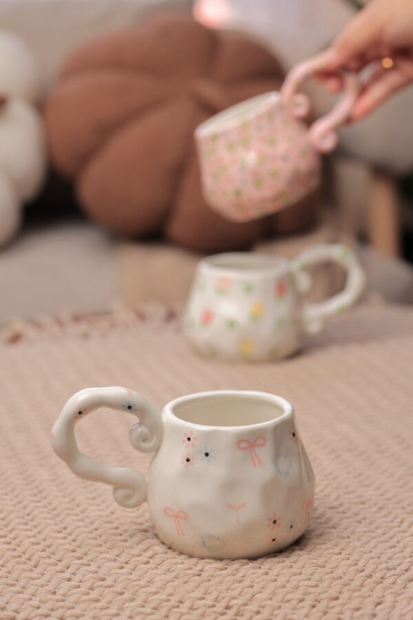 Bow Whirl – مج بو ويرل 🎀