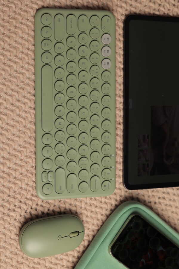 ADSH1683 طقم Soft Touch ☁️- بينكي🩷