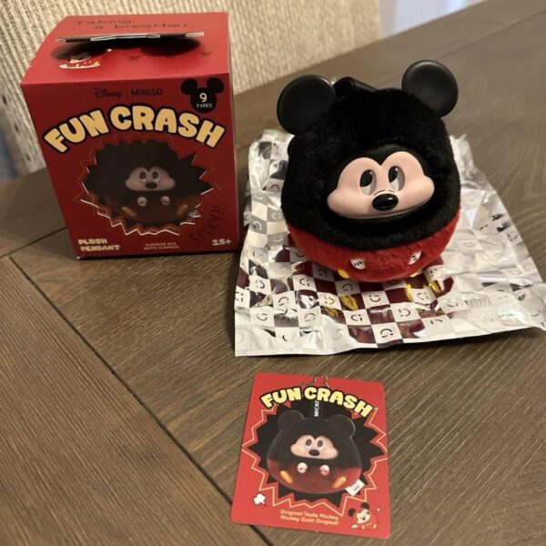 Disney Mickey Mouse plushy 🐭🖤