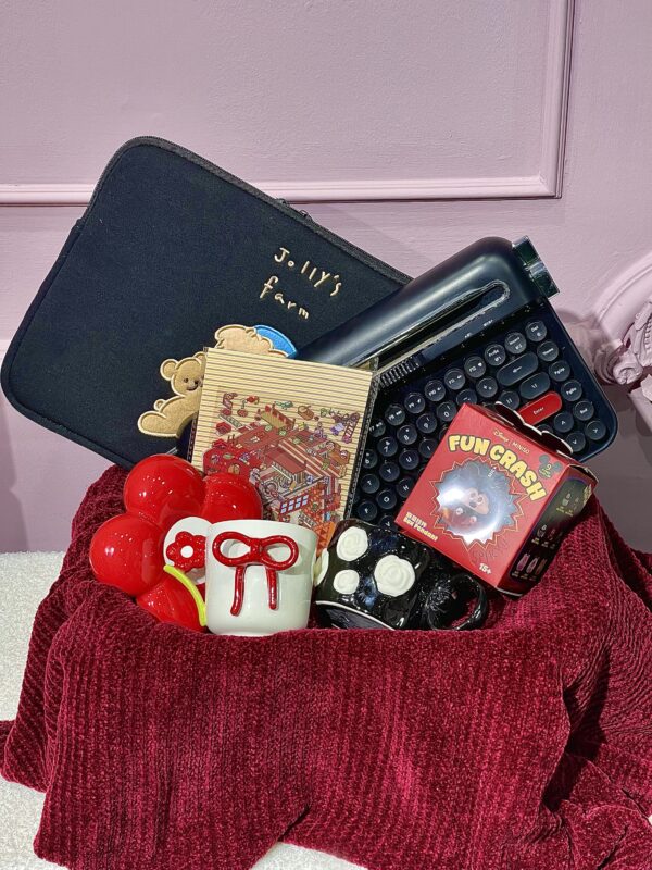 ️ 🎁✨باكج المكتب الأحمر الفاخر